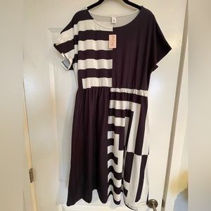 NWT Pink Daisy Patterned Mini Dress